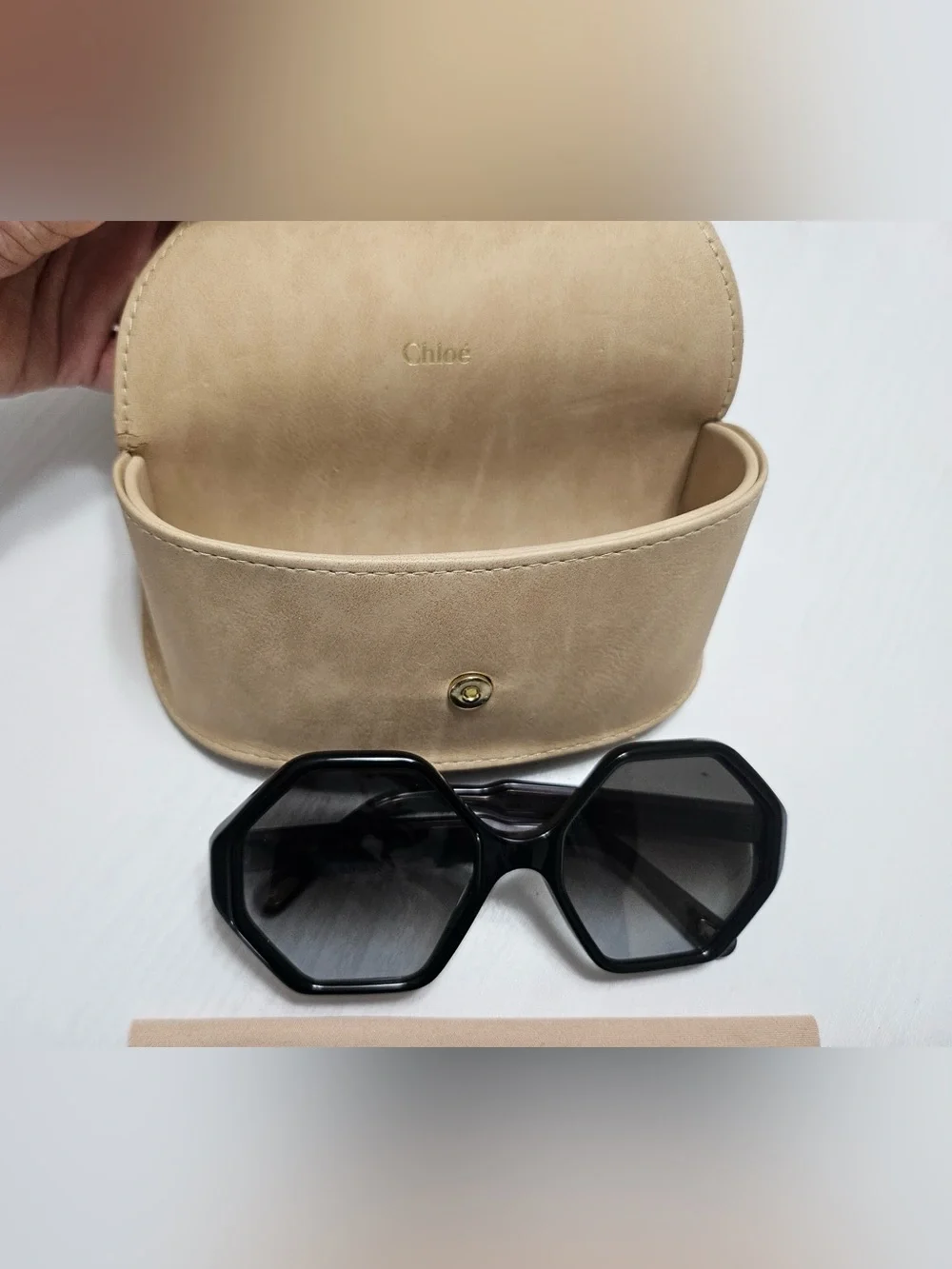 Chloe Women's Black Hexagon Sunglasses with Case